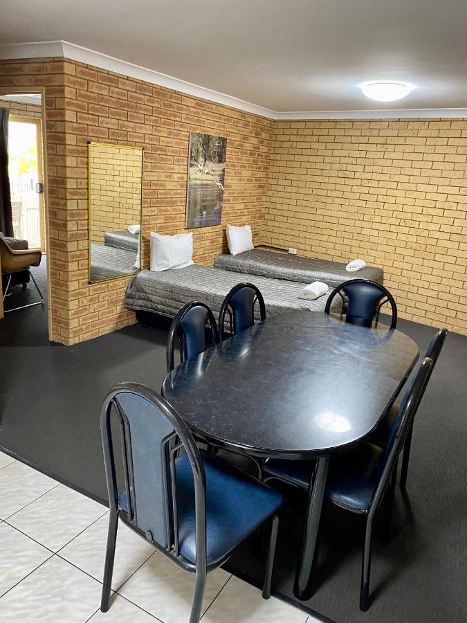 Tallarook Motor Inn Dubbo Exterior foto
