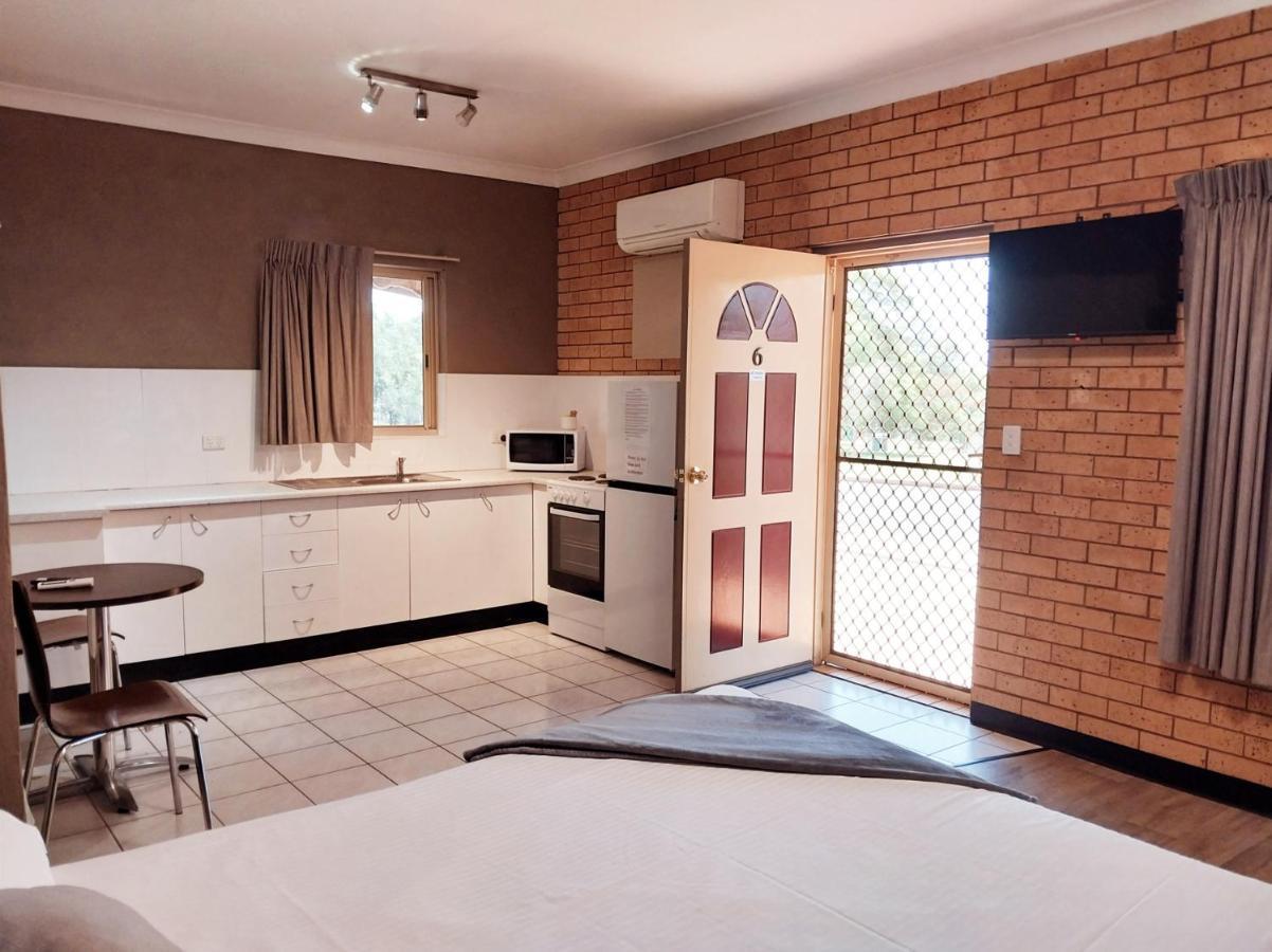 Tallarook Motor Inn Dubbo Exterior foto